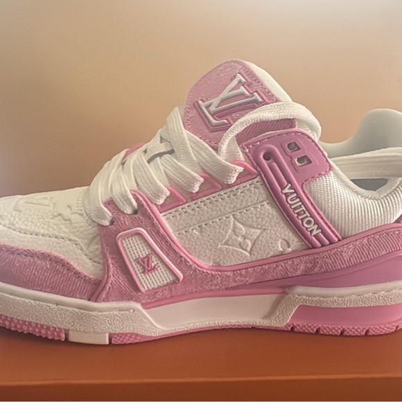 Louis Vuitton Trainers Pink & White Women's Low-Top Sneakers - Picture 10 of 13